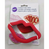 Wilton Comfort Grip Cookie Cutter Kiss Hot Lips Mouth Smooch Valentines Day New