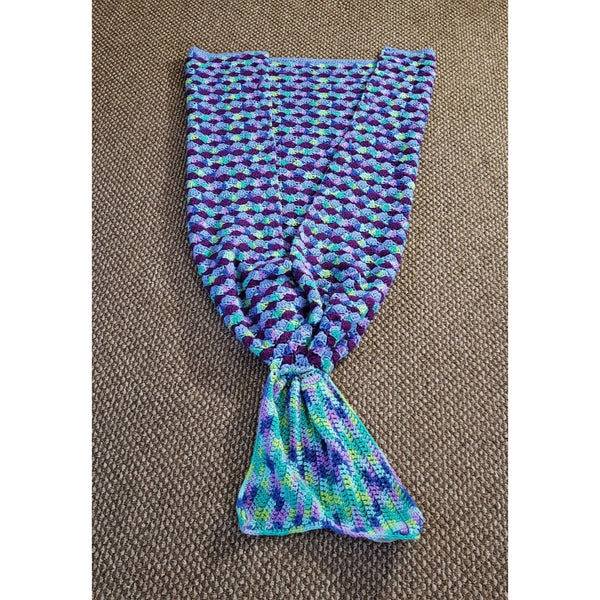 Handmade Crochet Knit Afghan Mermaids Tail Snuggle Blanket 39" Scales Fin Teal