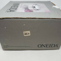 Oneida 2qt Silver Plate Juilliard Covered Round Baker With Ovenware Glass Liner